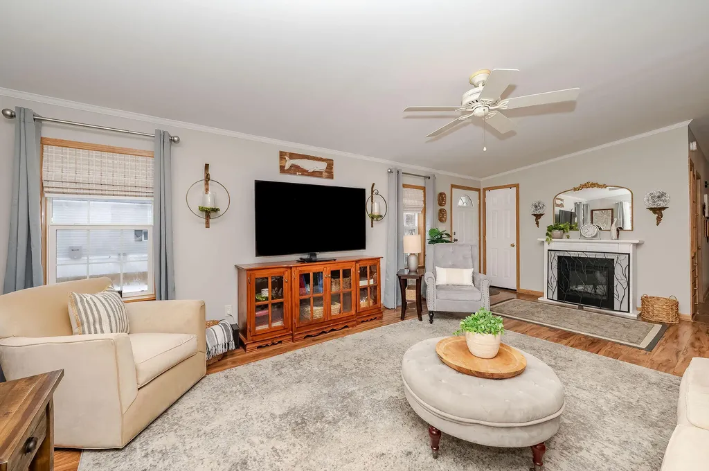 3 Windsor Drive Alfred ME 04002