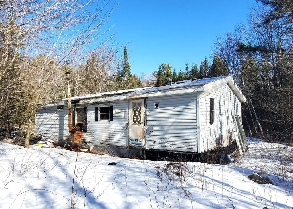 36 Wescott Stream Road Waldo ME 04915