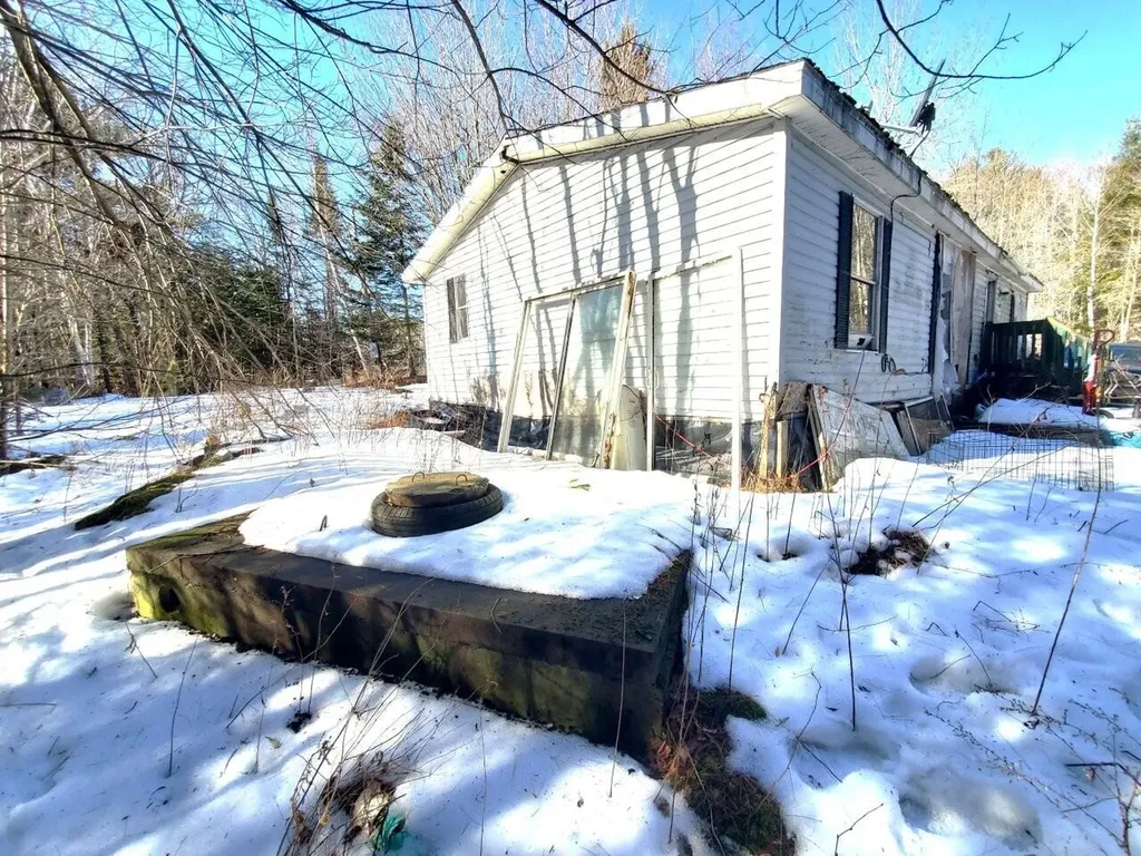 36 Wescott Stream Road Waldo ME 04915
