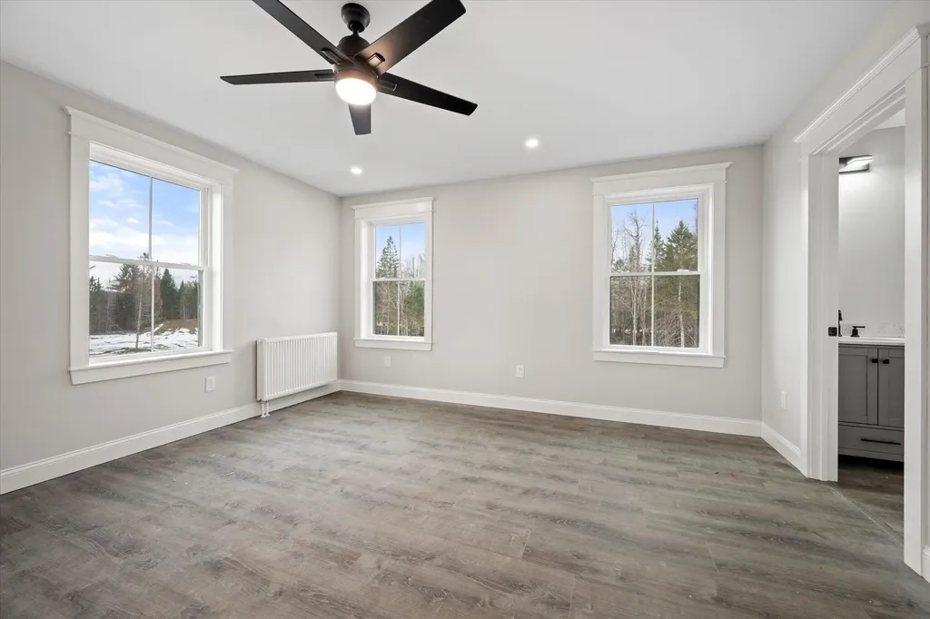 673 Streamside Avenue Hermon ME 04401
