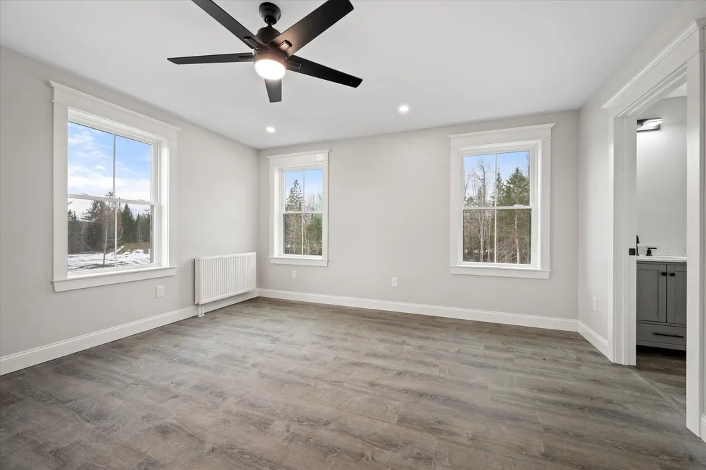 673 Streamside Avenue Hermon ME 04401