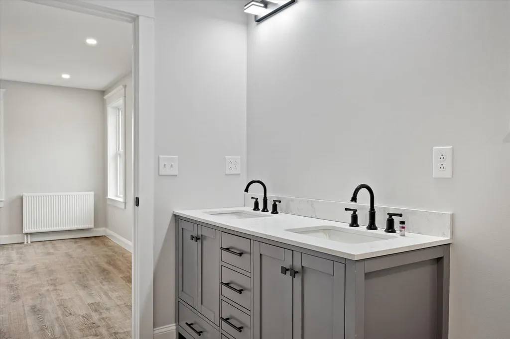 673 Streamside Avenue Hermon ME 04401