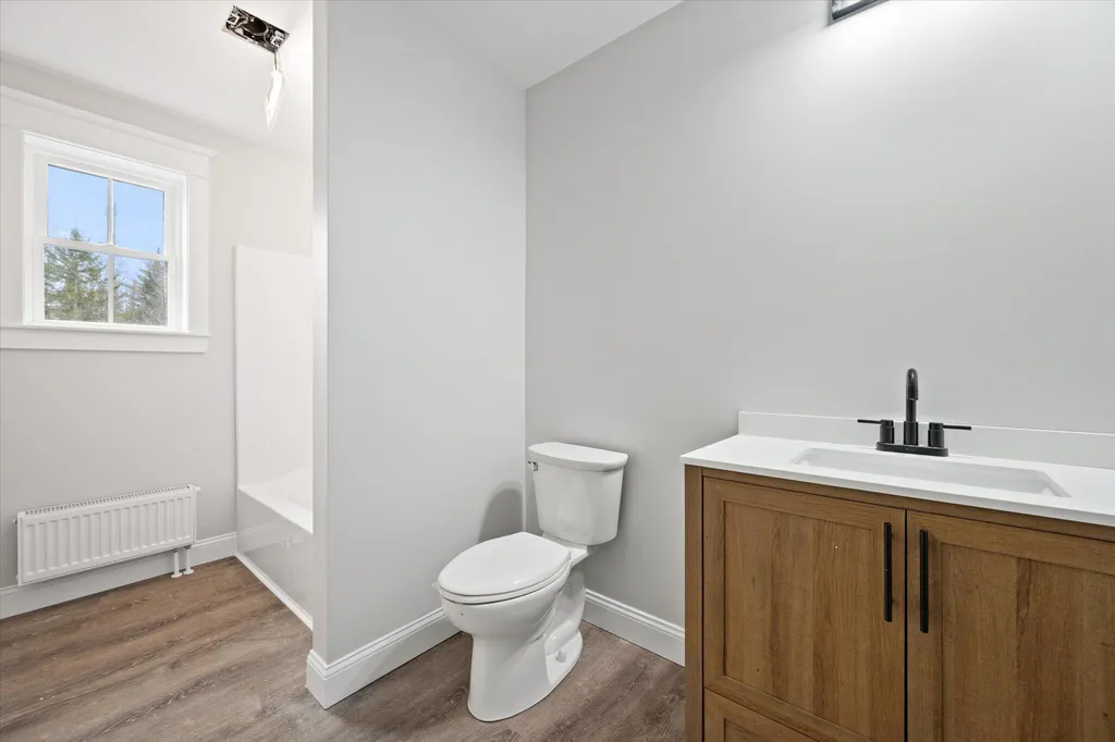 673 Streamside Avenue Hermon ME 04401