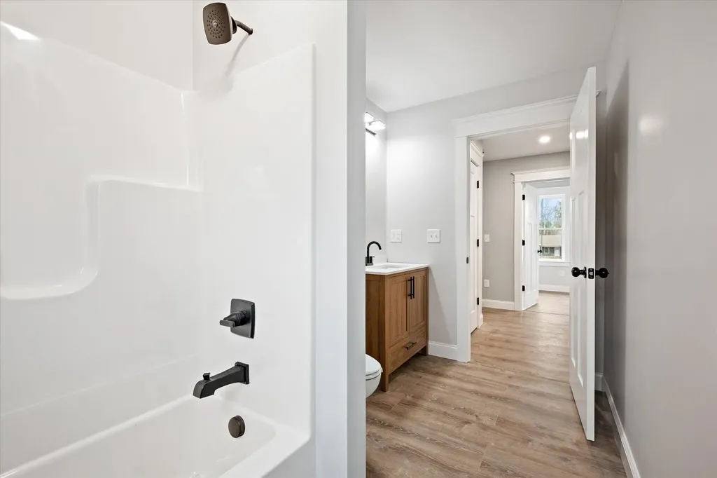 673 Streamside Avenue Hermon ME 04401
