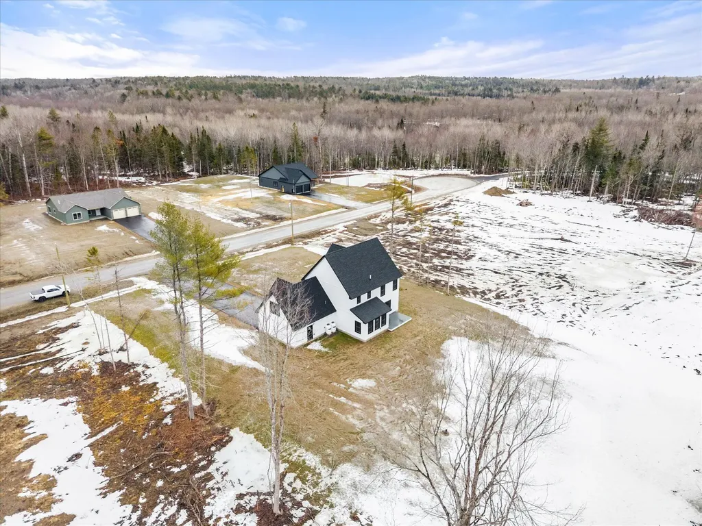 673 Streamside Avenue Hermon ME 04401