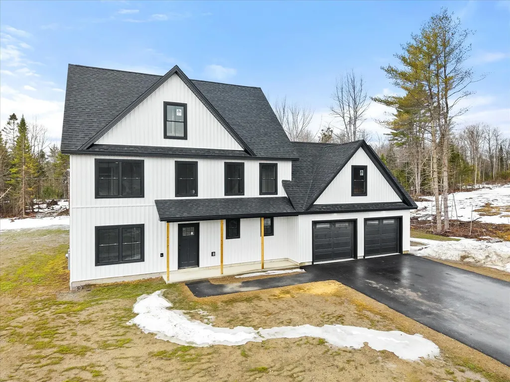 673 Streamside Avenue Hermon ME 04401