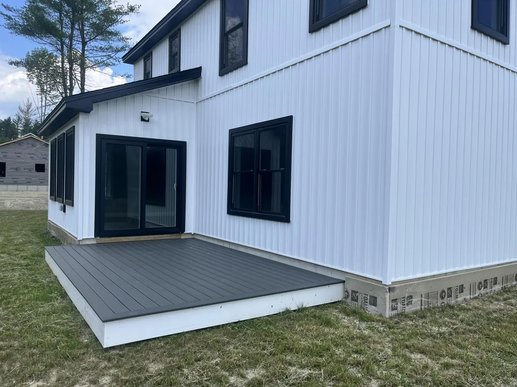673 Streamside Avenue Hermon ME 04401