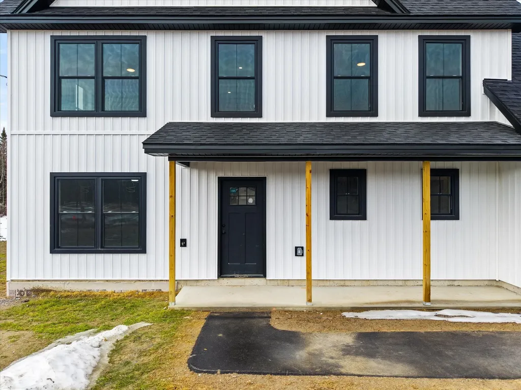 673 Streamside Avenue Hermon ME 04401