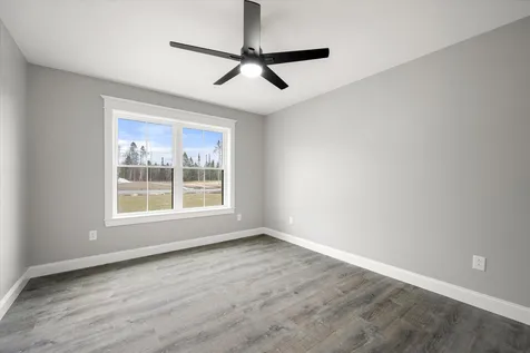 673 Streamside Avenue Hermon ME 04401