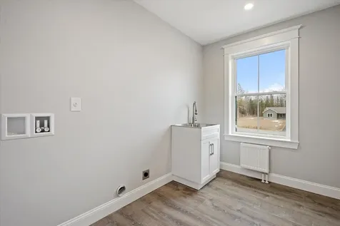 673 Streamside Avenue Hermon ME 04401
