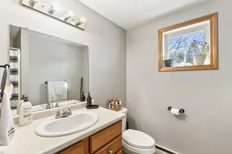 31 Redwood Lane Sanford ME 04073