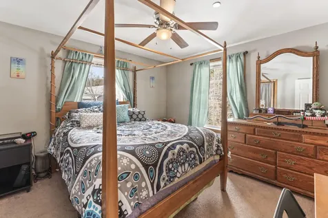 31 Redwood Lane Sanford ME 04073