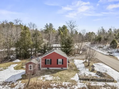 31 Redwood Lane Sanford ME 04073