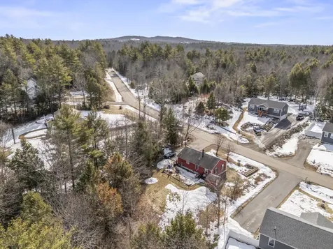 31 Redwood Lane Sanford ME 04073