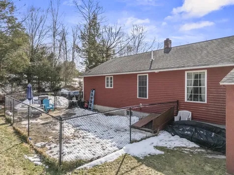 31 Redwood Lane Sanford ME 04073