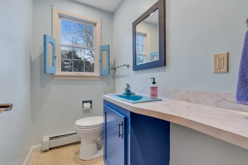 2 Candlewick Lane Cumberland ME 04021