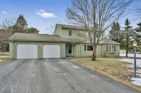 2 Candlewick Lane Cumberland ME 04021