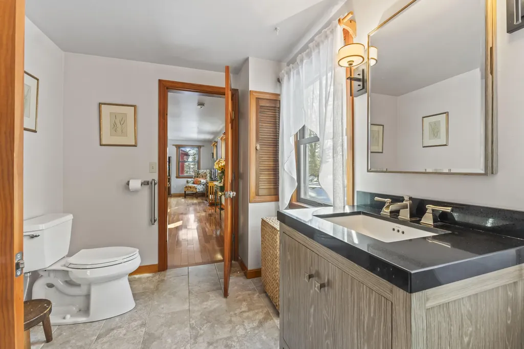 208 Youngs Point Road Wiscasset ME 04578