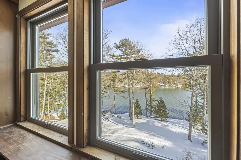 208 Youngs Point Road Wiscasset ME 04578