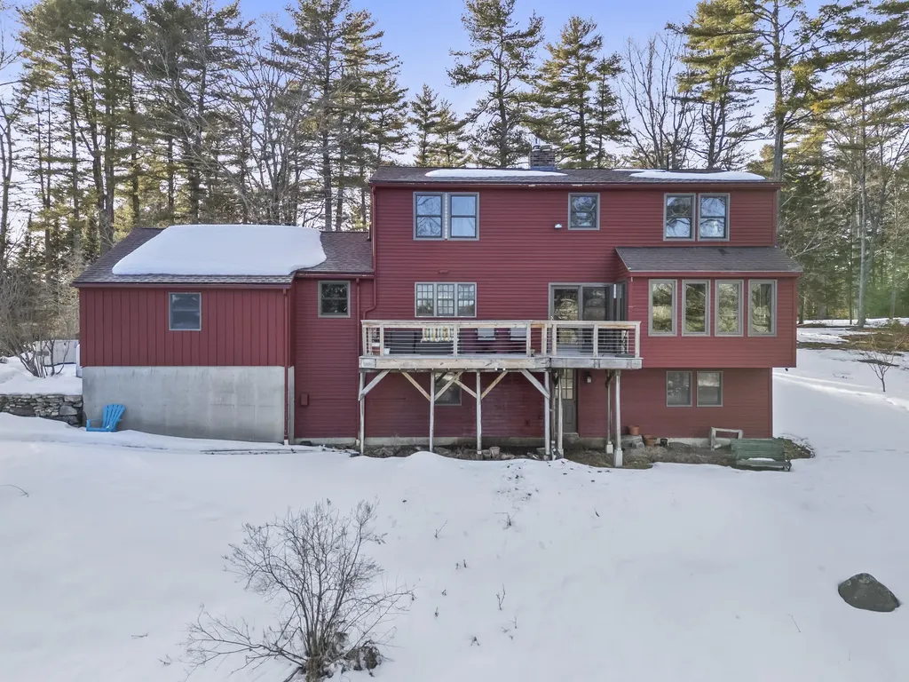 208 Youngs Point Road Wiscasset ME 04578