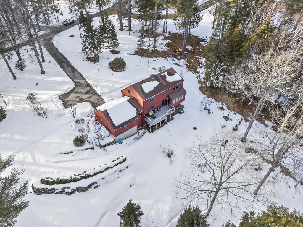 208 Youngs Point Road Wiscasset ME 04578