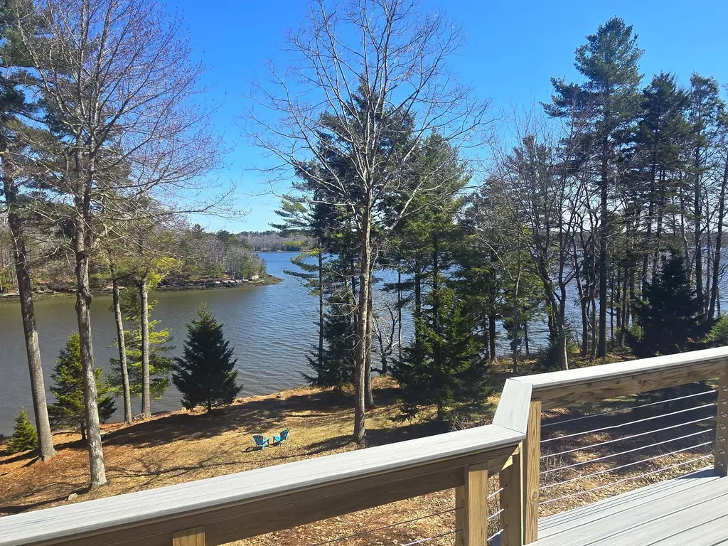 208 Youngs Point Road Wiscasset ME 04578