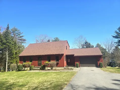 208 Youngs Point Road Wiscasset ME 04578
