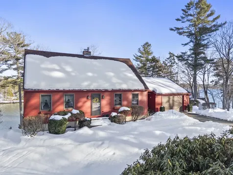 208 Youngs Point Road Wiscasset ME 04578