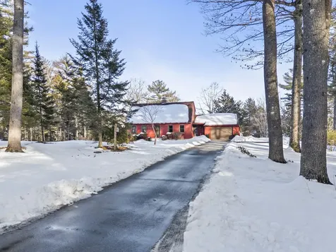 208 Youngs Point Road Wiscasset ME 04578