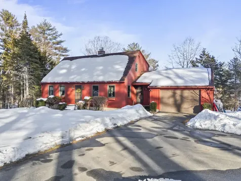 208 Youngs Point Road Wiscasset ME 04578