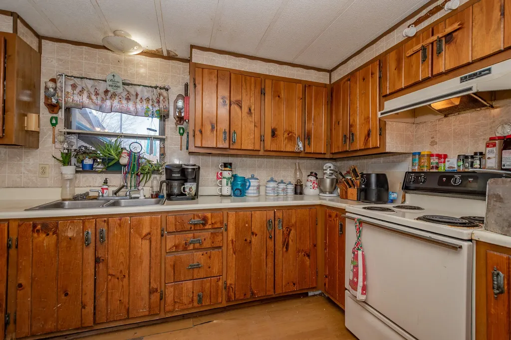 3 Clinton Street Milo ME 04463