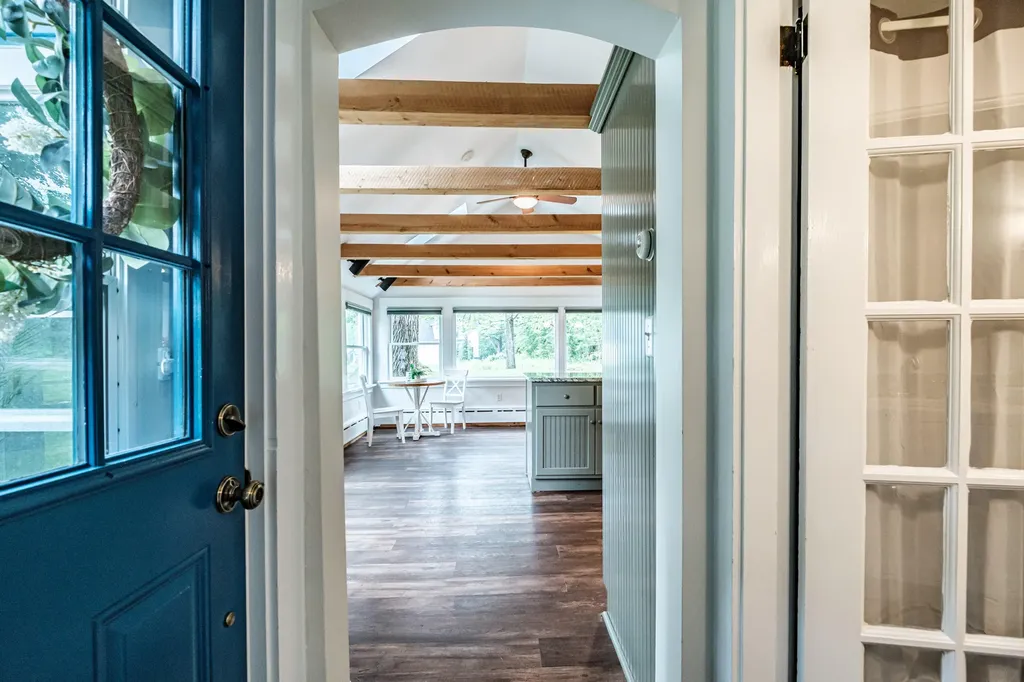 58 Allen Avenue Extension Falmouth ME 04105
