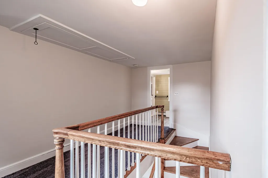 58 Allen Avenue Extension Falmouth ME 04105