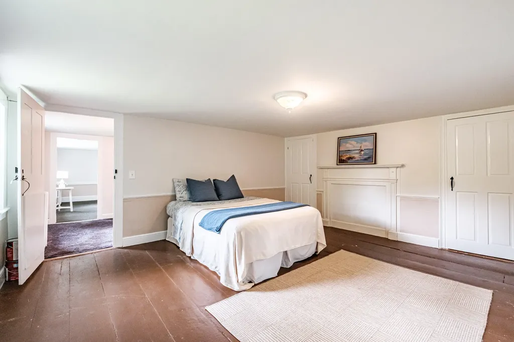 58 Allen Avenue Extension Falmouth ME 04105