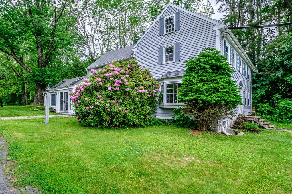 58 Allen Avenue Extension Falmouth ME 04105