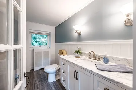 58 Allen Avenue Extension Falmouth ME 04105