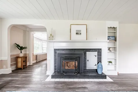 58 Allen Avenue Extension Falmouth ME 04105