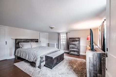 58 Allen Avenue Extension Falmouth ME 04105