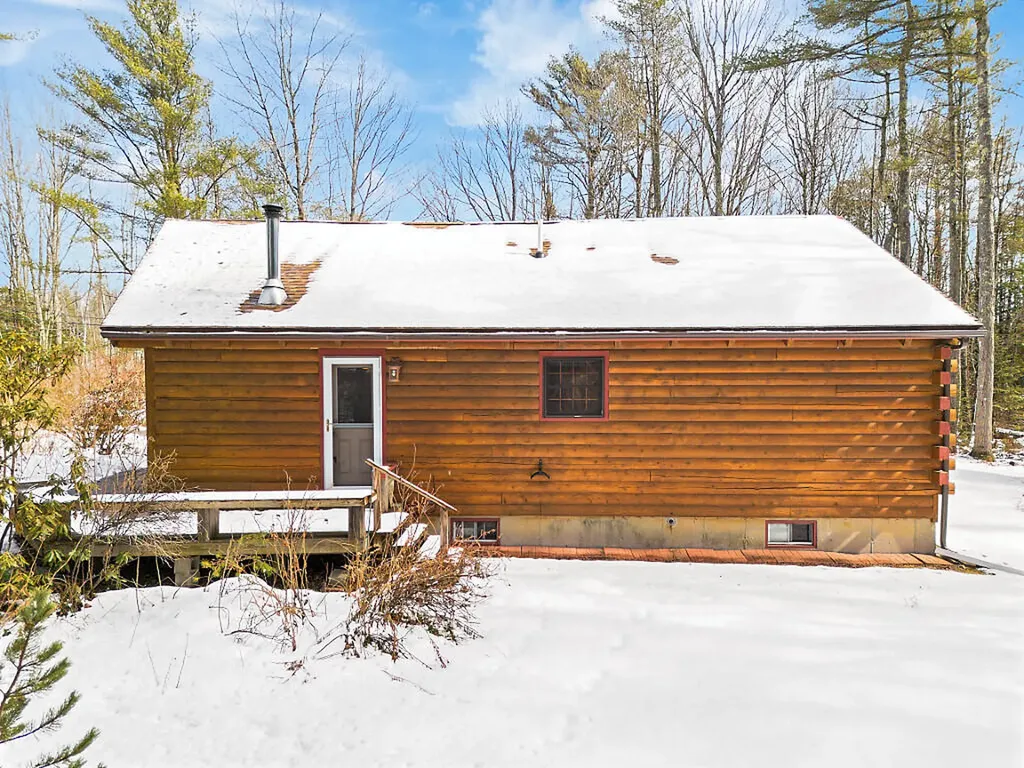 67 Cedar Lane Pittston ME 04345