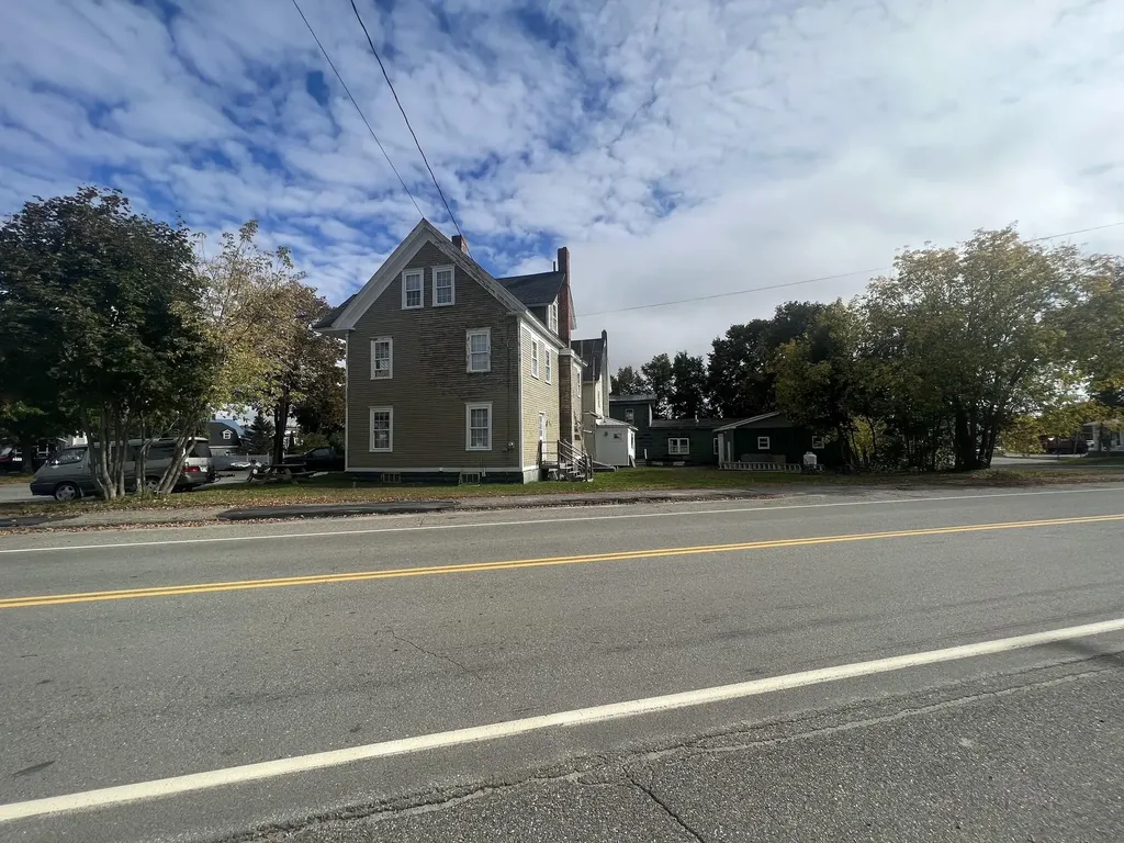 88 Pine Street Millinocket ME 04462