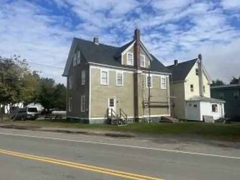 88 Pine Street Millinocket ME 04462