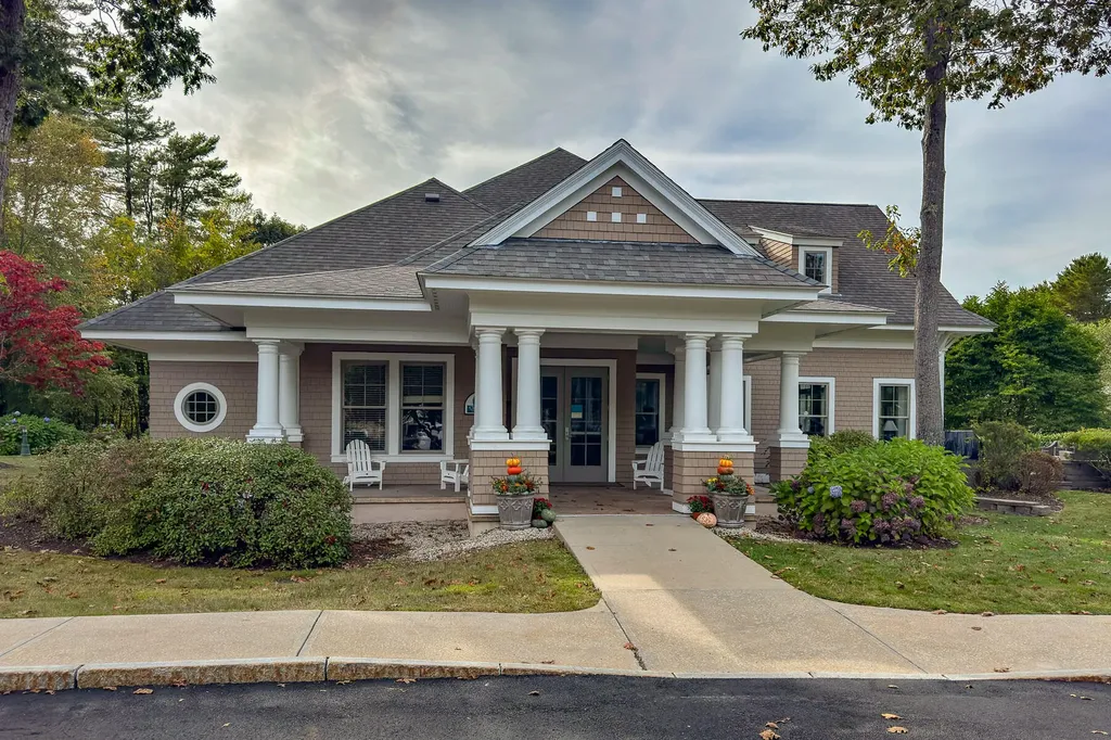 100 Shepards Cove Road Kittery ME 03904