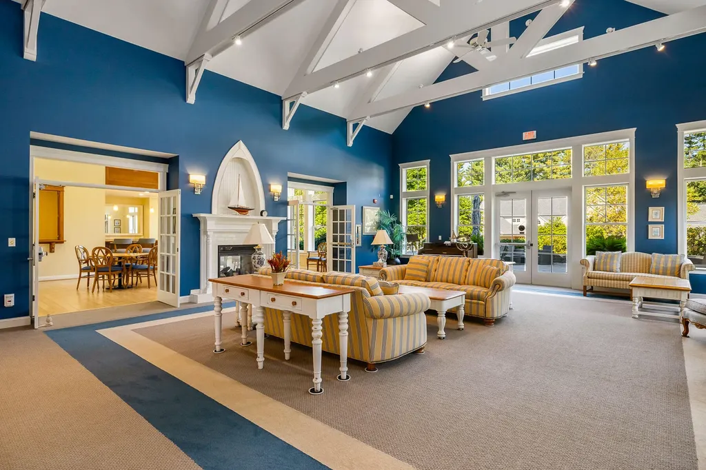 100 Shepards Cove Road Kittery ME 03904