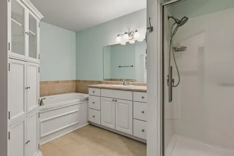 100 Shepards Cove Road Kittery ME 03904