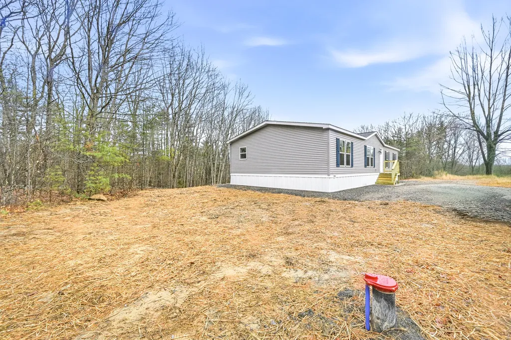 939 Blinn Hill Road Pittston ME 04345