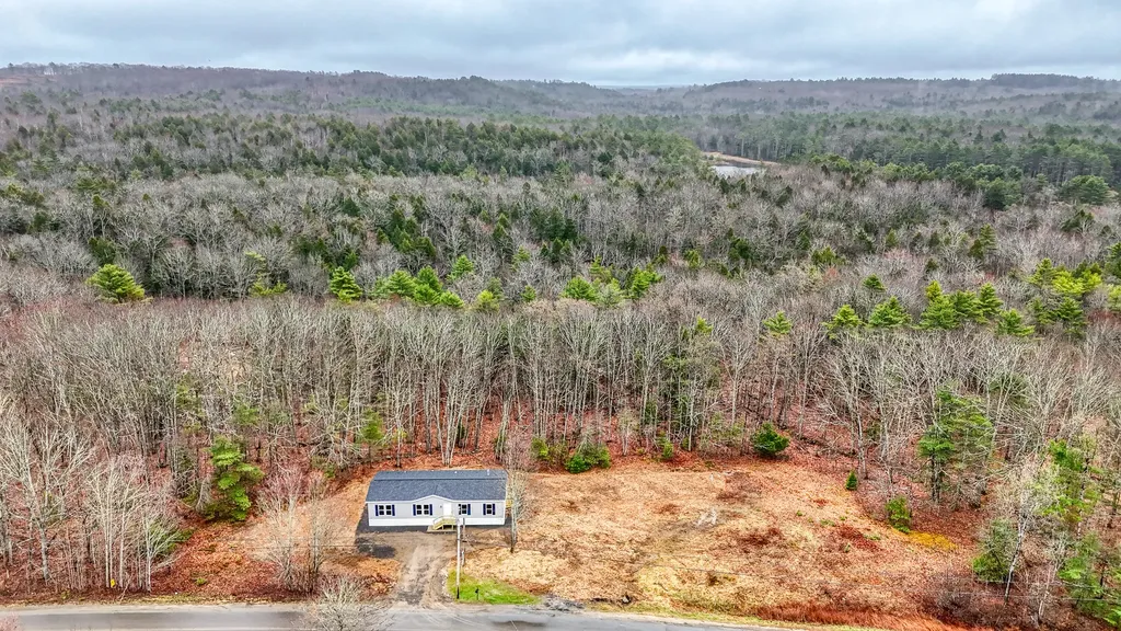 939 Blinn Hill Road Pittston ME 04345