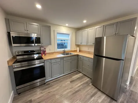 36 Grove Street Rockland ME 04841