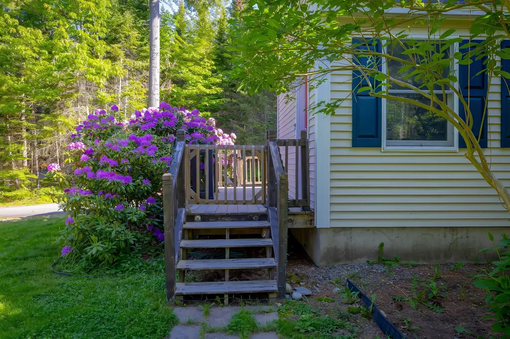 15 Deer Run Bar Harbor ME 04609