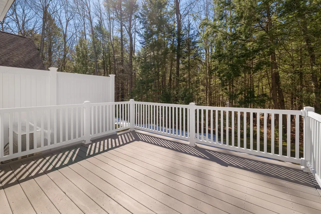 29 Hampton Glen Drive Kennebunk ME 04043