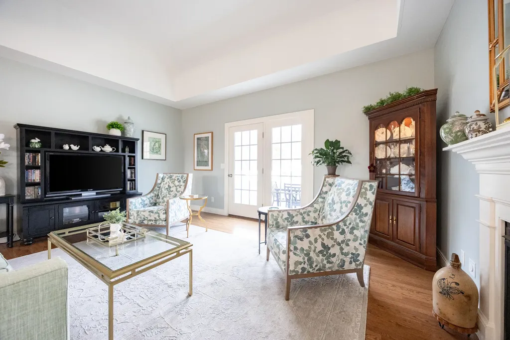 8 Grover Avenue Kittery ME 03904